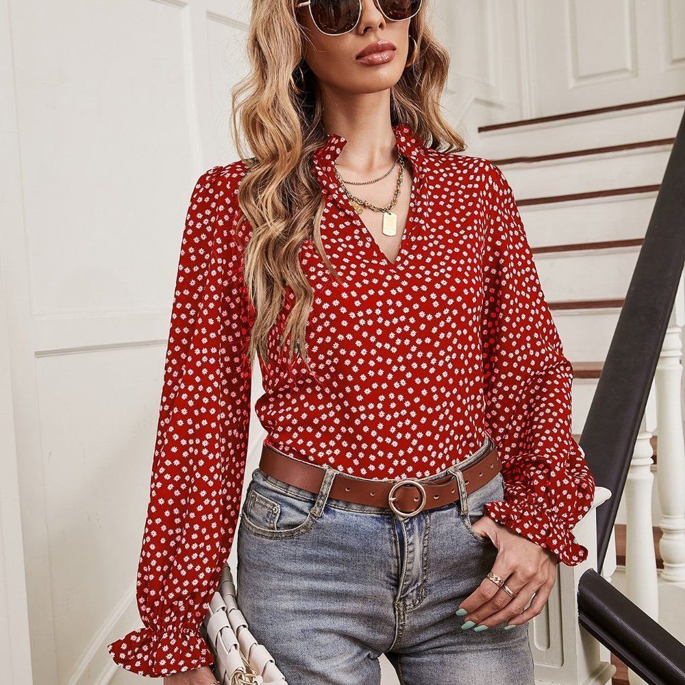 New Ditsy Floral Print Notch Neck Flounce Sleeve Blouse Red and White